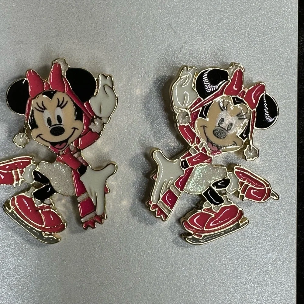 Disney x Baublebar Minnie Mouse Winter Ice Skate Earring - Picture 2 of 4